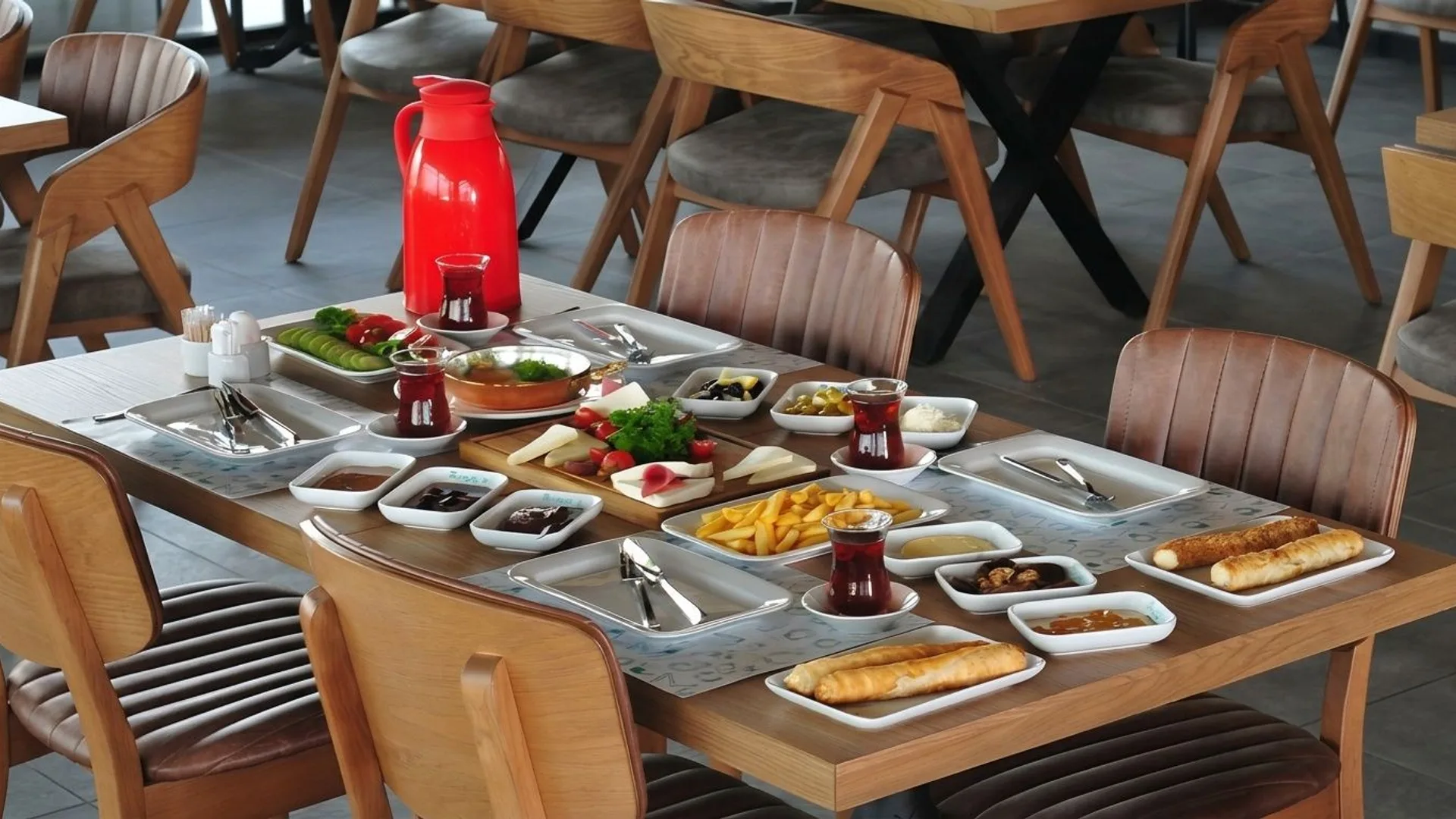 Kahvaltı masası